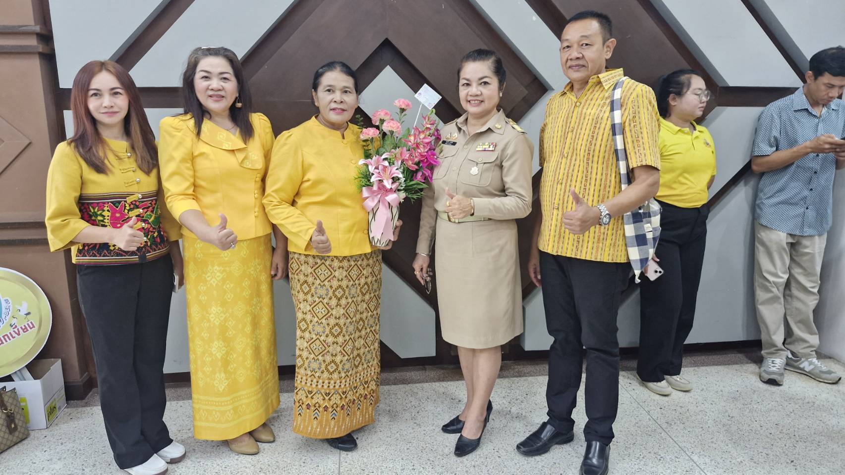 ผู้ว่าราชการจังหวัดมหาสารคาม มอบประกาศเกียรติคุณเชิดชูเกียรติเครือข่ายและกิจกรรมพัฒนาชุมชนดีเด่น ประจำปี พ.ศ.2568 (ระดับจังหวัด) ในที่ประชุมกรมการจังหวัด ติดตามการดำเนินงานตามนโยบายสำคัญของรัฐบาลและจังหวัด ประจำเดือนกรกฎาคม 2568