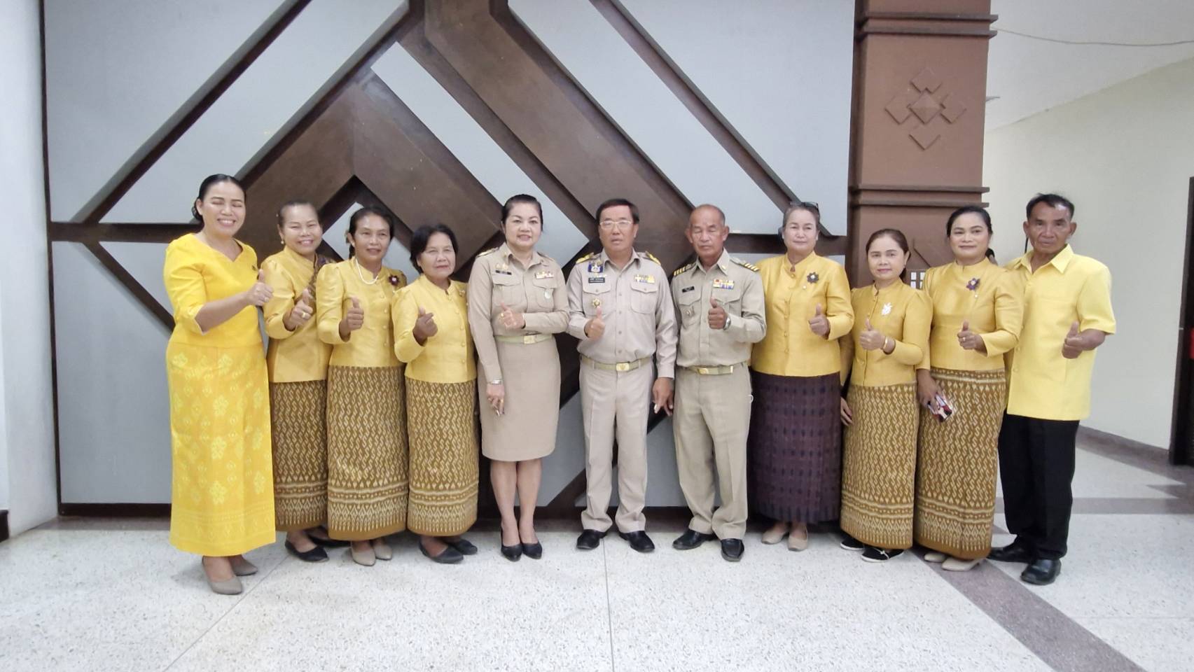 ผู้ว่าราชการจังหวัดมหาสารคาม มอบประกาศเกียรติคุณเชิดชูเกียรติเครือข่ายและกิจกรรมพัฒนาชุมชนดีเด่น ประจำปี พ.ศ.2568 (ระดับจังหวัด) ในที่ประชุมกรมการจังหวัด ติดตามการดำเนินงานตามนโยบายสำคัญของรัฐบาลและจังหวัด ประจำเดือนกรกฎาคม 2568