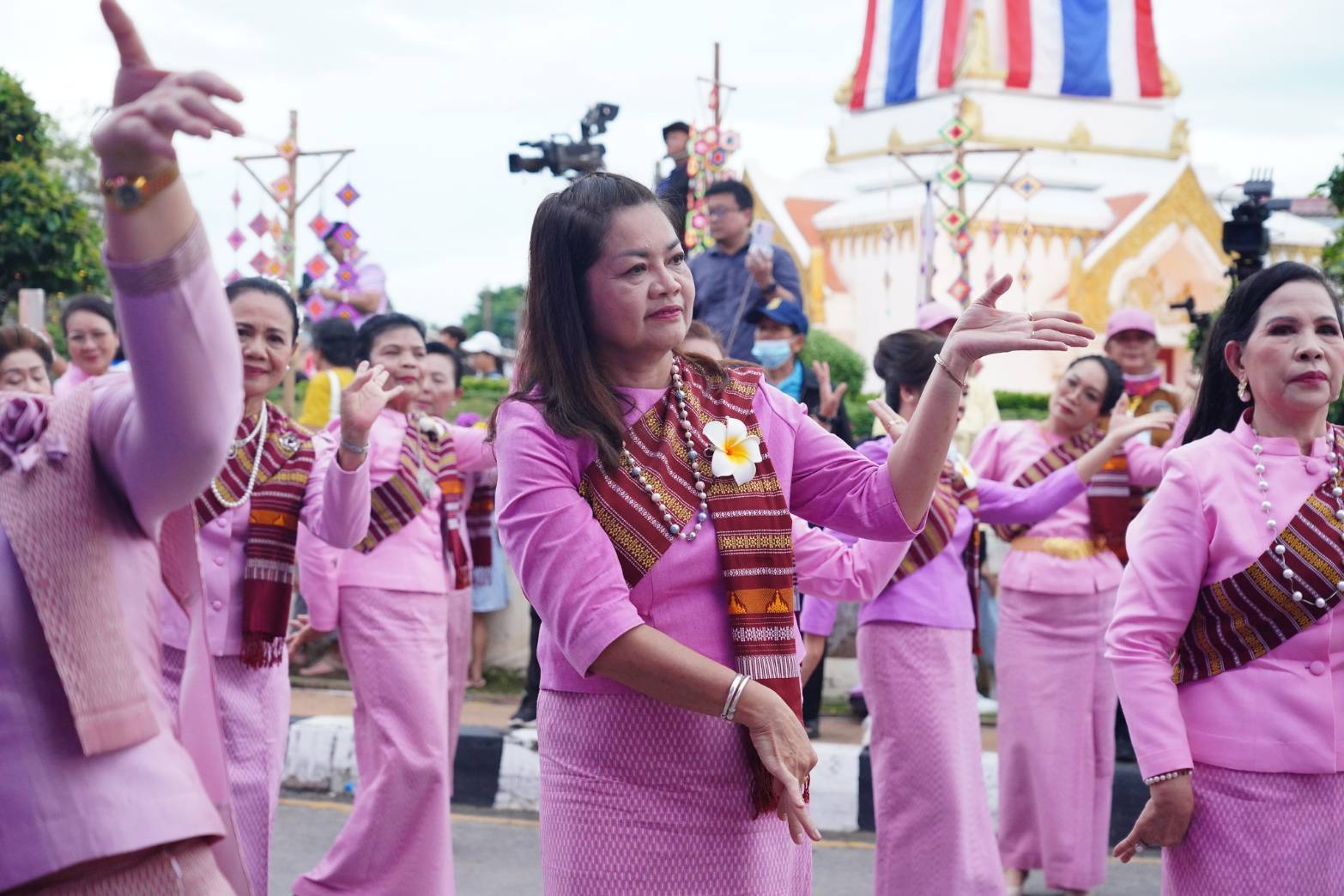 พช.มหาสารคาม ร่วมงานเฉลิมฉลองวาระครบรอบ 160 ปี เมืองมหาสารคาม และงานออนซอนกลองยาววาปีปทุม