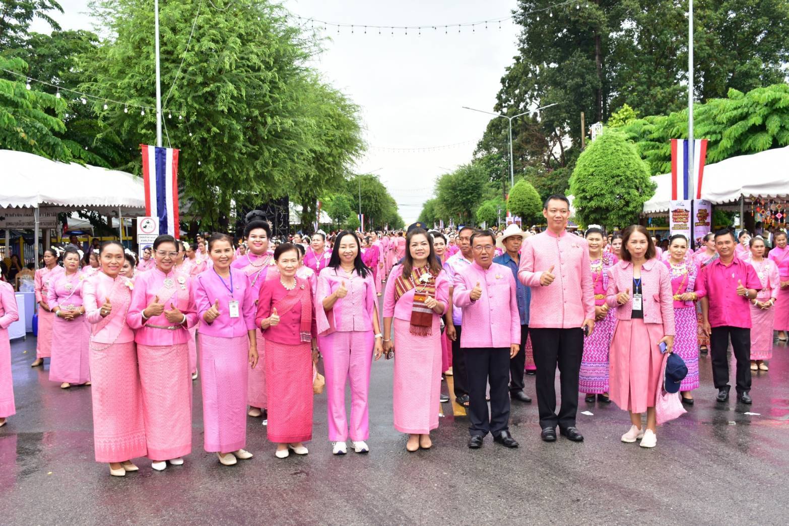 พช.มหาสารคาม ร่วมงานเฉลิมฉลองวาระครบรอบ 160 ปี เมืองมหาสารคาม และงานออนซอนกลองยาววาปีปทุม