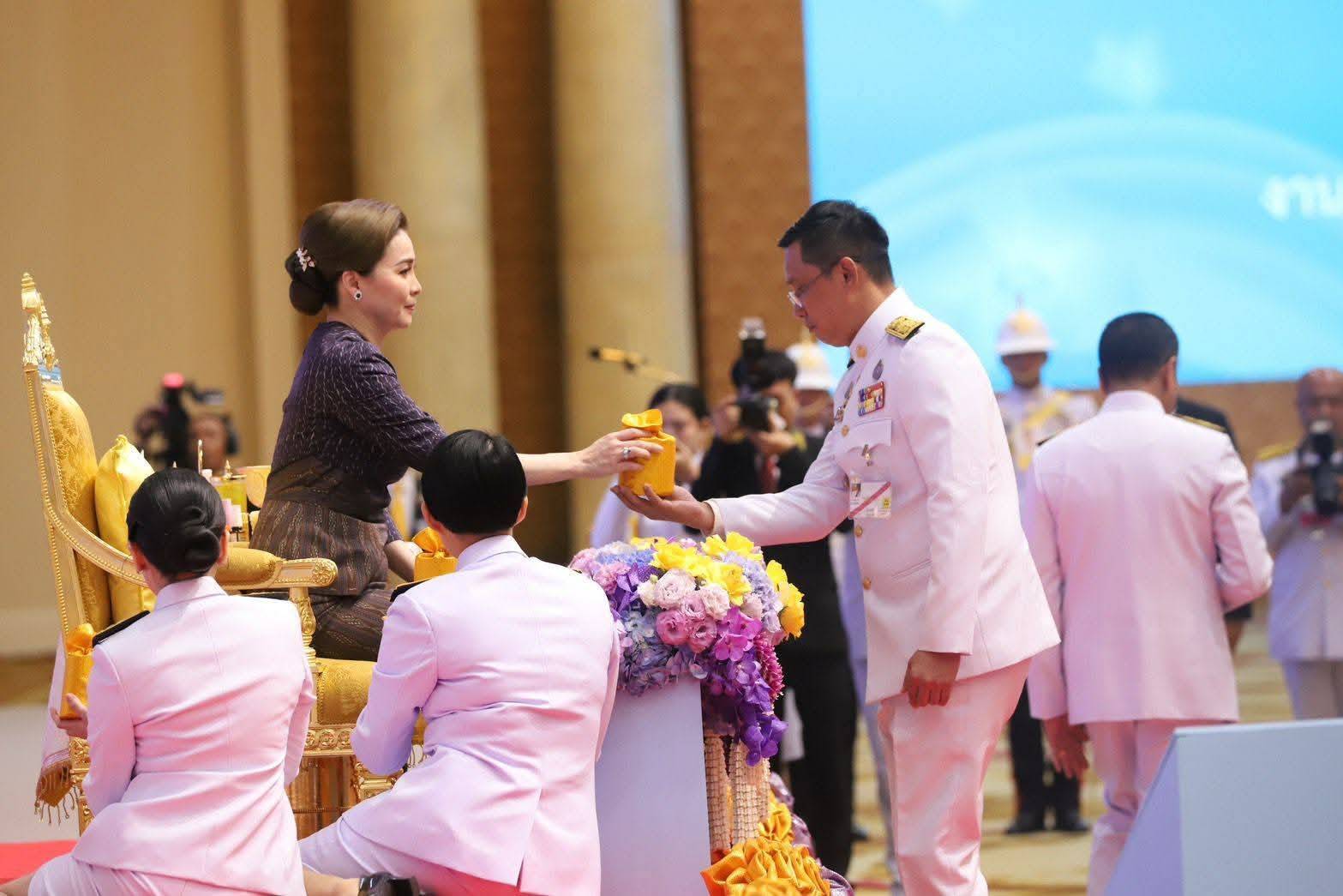 จังหวัดมหาสารคาม ร่วมมหกรรมกองทุนแม่ของแผ่นดิน ประจำปี 2568 ภายใต้แนวคิด “ก้าวสู่ทศวรรษที่ 3 อ้อมกอดของแม่”