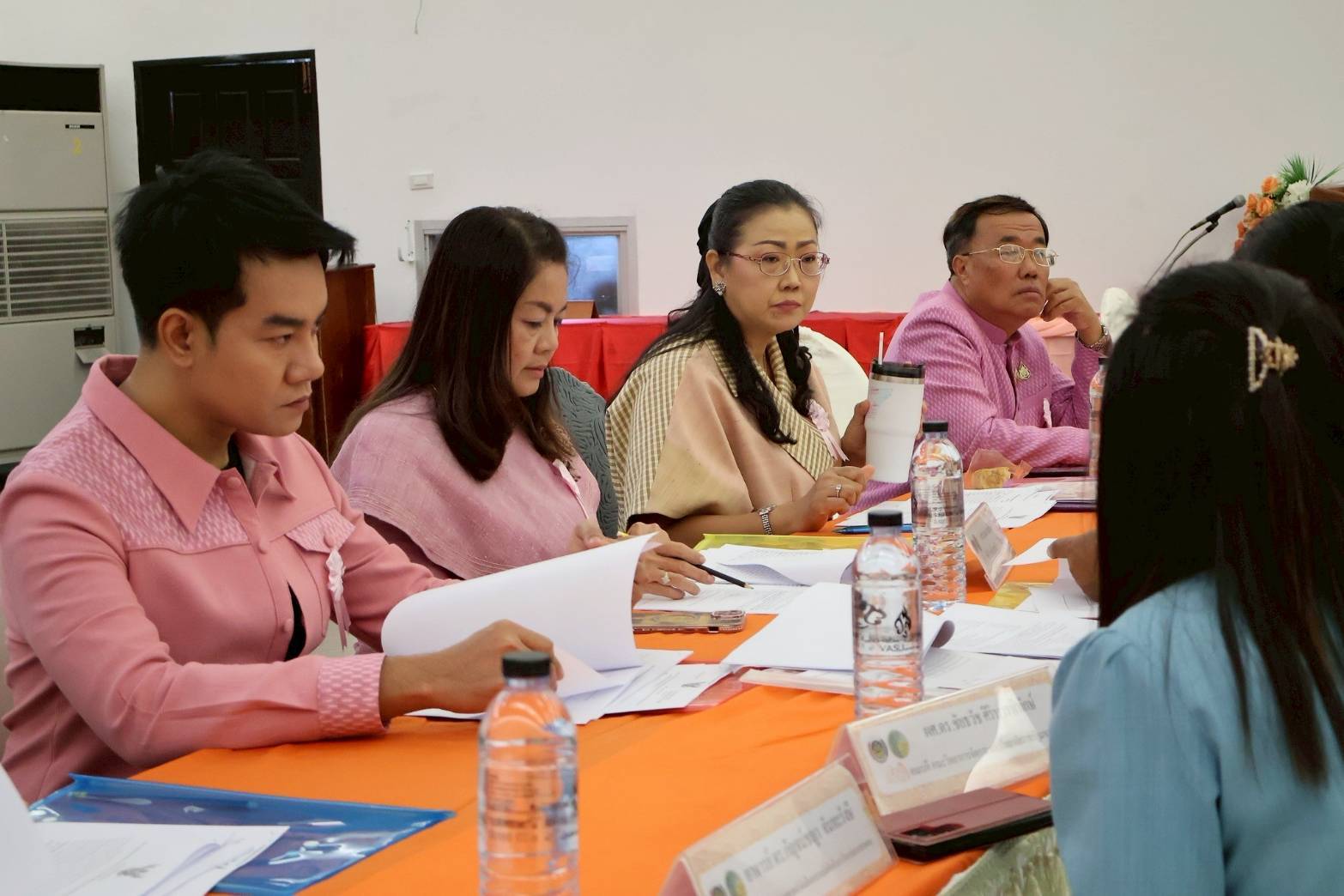 จังหวัดมหาสารคาม : ประกวด “ผ้าลายสิริราชพัสตราภรณ์” และงานหัตถกรรม สืบสานภูมิปัญญา สู่แฟชั่นยั่งยืน ประจำปี 2568