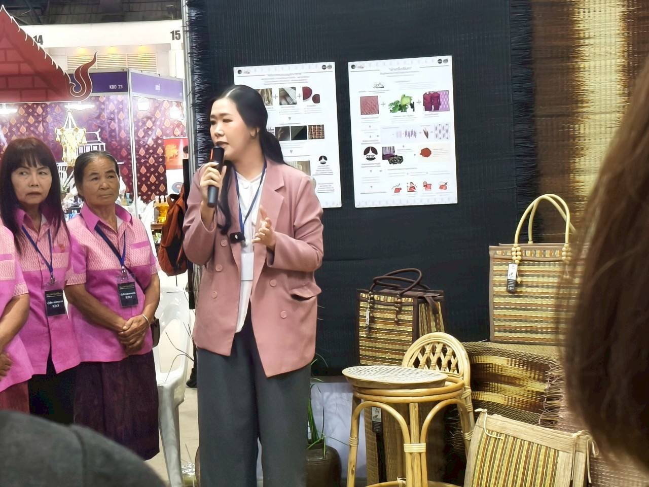 จังหวัดมหาสารคาม ร่วมประกวดและเผยแพร่ ผลการดำเนินงานเครือข่ายองค์ความรู้ (Knowledge – Based OTOP : KBO) จังหวัดมหาสารคาม