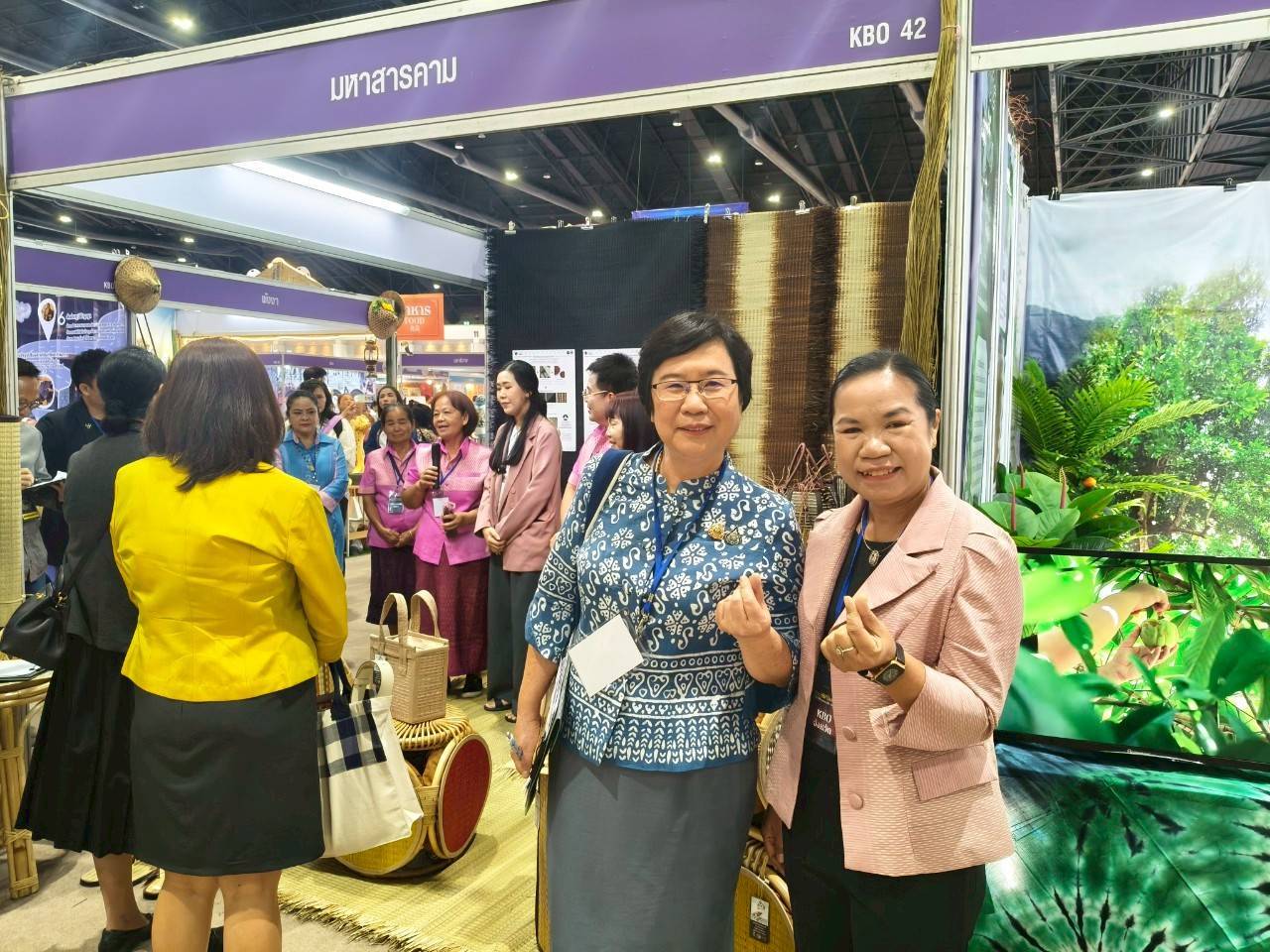 จังหวัดมหาสารคาม ร่วมประกวดและเผยแพร่ ผลการดำเนินงานเครือข่ายองค์ความรู้ (Knowledge – Based OTOP : KBO) จังหวัดมหาสารคาม