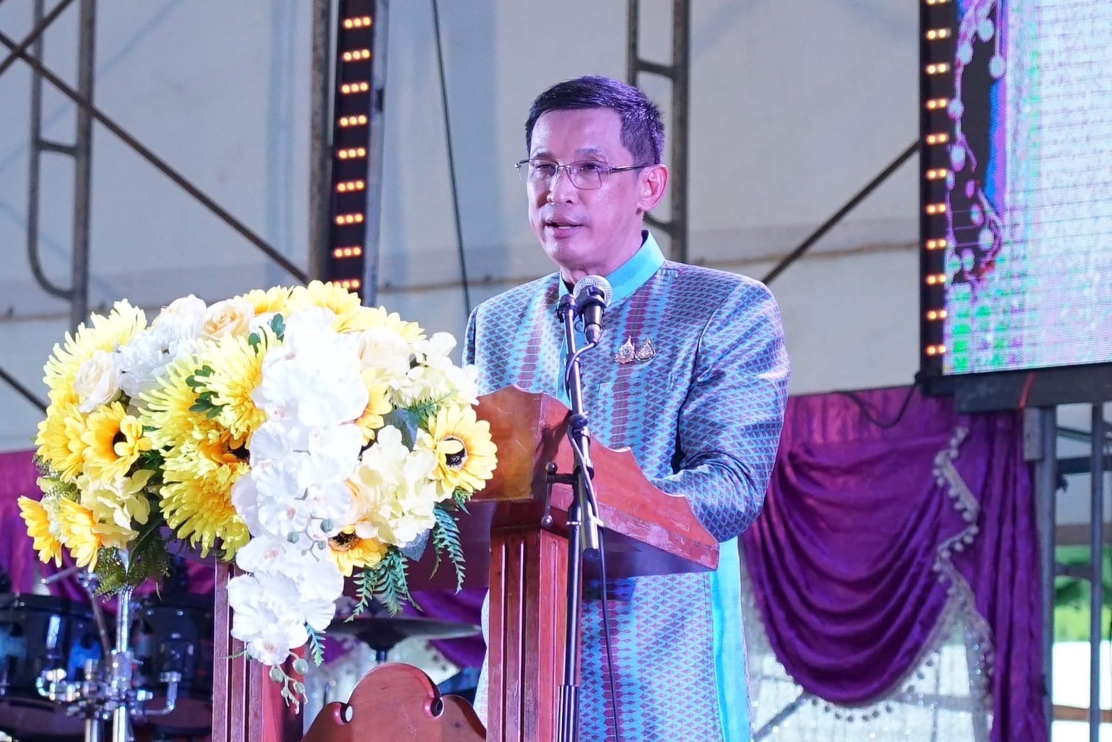 พัฒนาการจังหวัดมหาสารคาม ร่วมเดินแบบผ้าไทยในงาน “มหาไหมเมืองคามวิจิตราอาภรณ์ของแผ่นดิน ภูษาศิลป์จากท้องถิ่นสู่สากล” ครั้งที่ 5