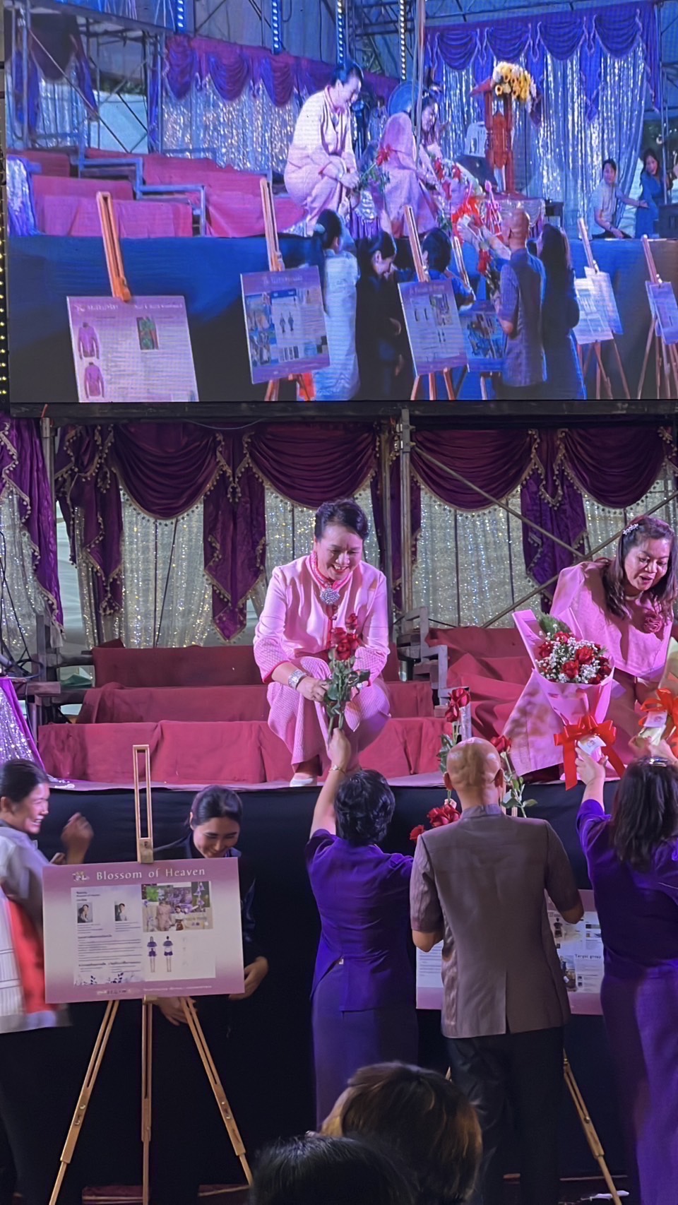 พัฒนาการจังหวัดมหาสารคาม ร่วมเดินแบบผ้าไทยในงาน “มหาไหมเมืองคามวิจิตราอาภรณ์ของแผ่นดิน ภูษาศิลป์จากท้องถิ่นสู่สากล” ครั้งที่ 5