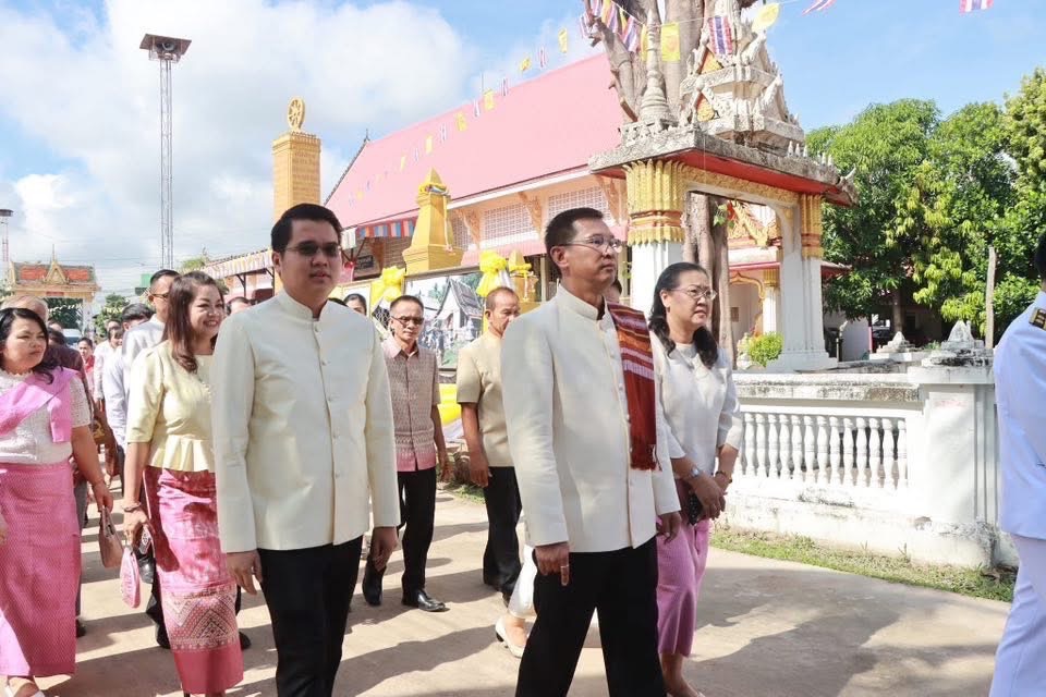 พัฒนาการจังหวัดมหาสารคาม ร่วมพิธีถวายเทียนหน้าเจ้าเมือง และ กิจกรรมการเเสดงพระธรรมเทศนาในเทศกาลเข้าพรรษา ประจำปี 2568